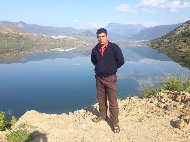 Mersin‘in Anamur ilçesinde arkadaşının kamyonunu çekmeye çalışan sürücü, devrilen traktörün altında kalarak