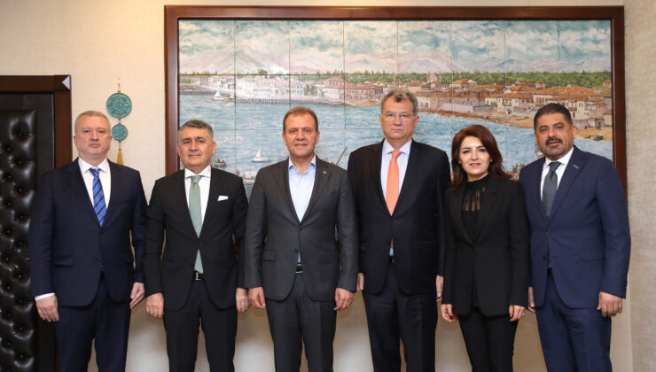 Mersin Büyükşehir Belediye Başkanı Vahap Seçer, salgın sürecinin ardından Anadolu