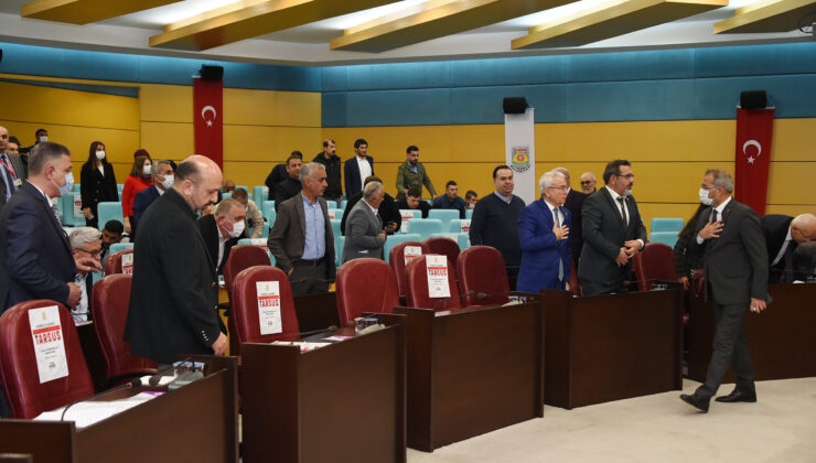 TARSUS BELEDİYESİ’NDEN ÇİFTÇİLERE VE KADINLARA DESTEK Sosyal Belediyecilik anlayışı ile çalışmalarını aralıksız sürdüren Tarsus Belediyesi, 2022