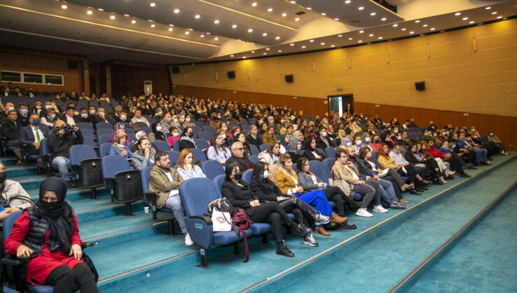BÜYÜKŞEHİR’İN SEMİNERİNDE OTİZME FARKINDALIK YARATILDI Mersin Büyükşehir Belediyesi Engelliler ve Sağlık Hizmetleri Dairesi, 2 Nisan