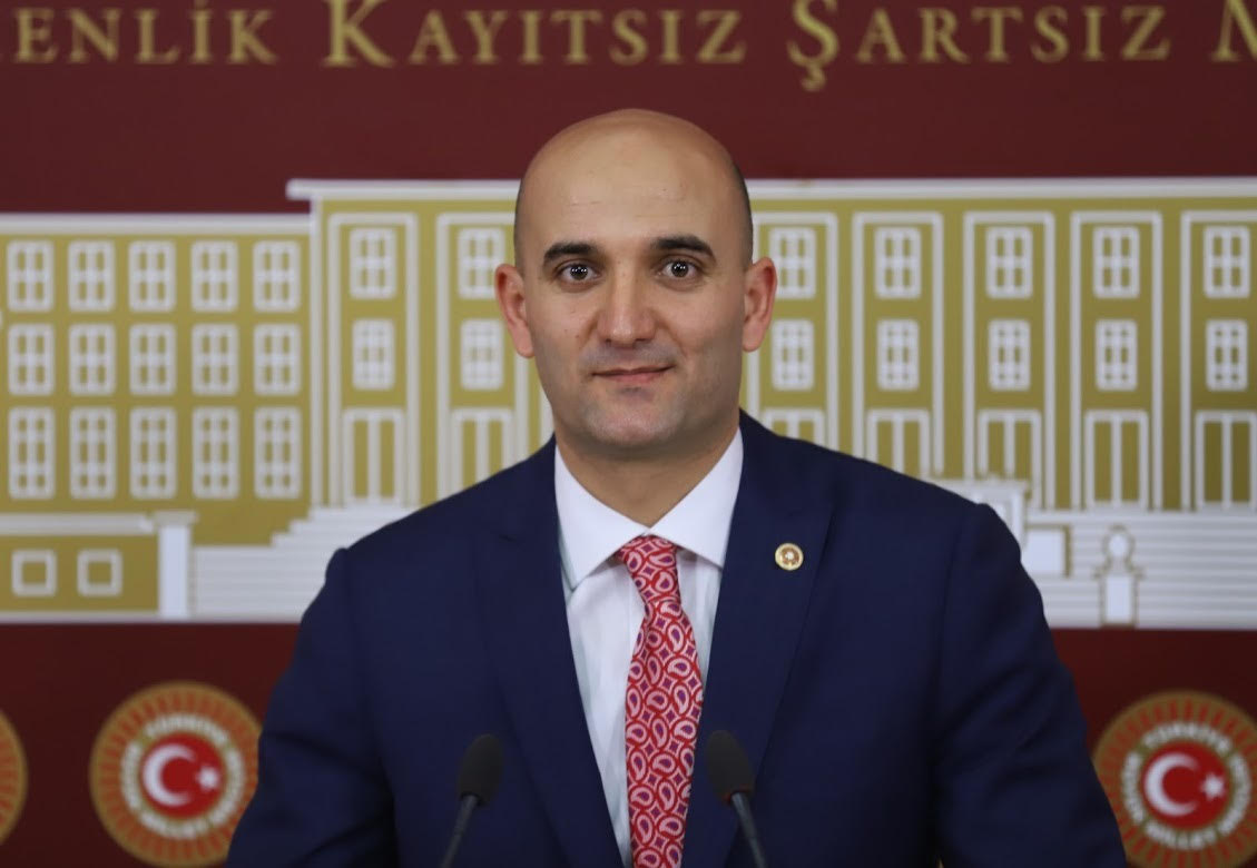 MHP’Lİ OLCAY KILAVUZ YÖRÜKLERİN VE ÇOBANLARIN TALEPLERİNİ DİLE GETİRDİ Milliyetçi Hareket Partisi (MHP) Mersin Milletvekili Olcay Kılavuz TBMM Genel