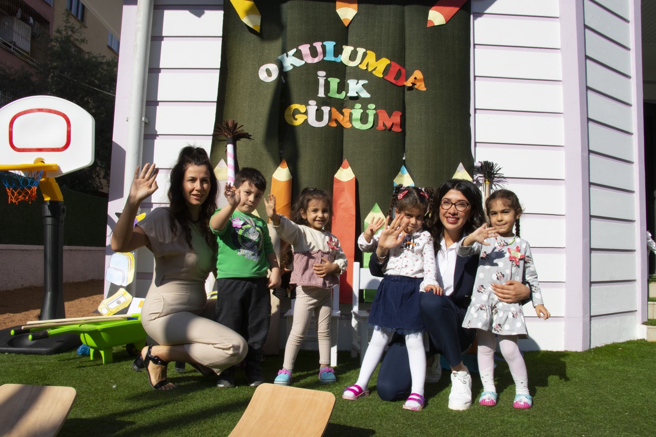 ÇOCUK GELİŞİM MERKEZİ SAYIMIZI ARTIYORUZ TARSUS BEGONVİL ÇOCUK GELİŞİM MERKEZİ HİZMETE GİRDİ BÜYÜKŞEHİR ÇOCUK GELİŞİM MERKEZİ SAYISI 3 OLDU Mersin Büyükşehir Belediyesi’nin aileler için güvenli, minikler için ise kaliteli