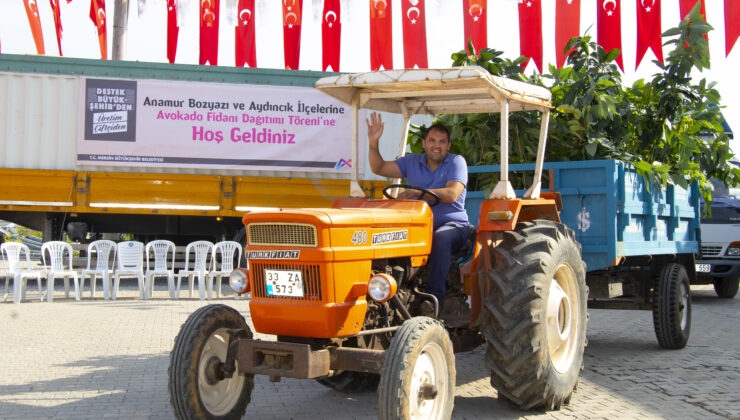 Mersin Büyükşehir Belediyesi’nin ‘Destek Büyükşehir’den Üretim Çiftçiden’ sloganıyla sürdürdüğü tarımsal projeler kapsamındaki