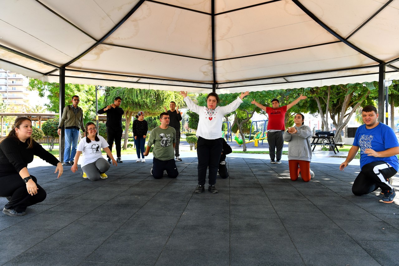 Mersin Büyükşehir Belediyesi Sağlık Hizmetleri Dairesi’nin bünyesinde hizmet veren Engelsiz