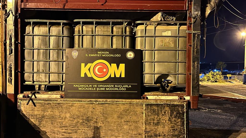 MERSİN POLİSİ KAÇAK AKARYAKIT ELE GEÇİRDİ: 6 BİN LİTRE Kaçakçılık ve Organize Suçlarla Mücadele Şube Müdürlüğü ekiplerimiz, il genelinde