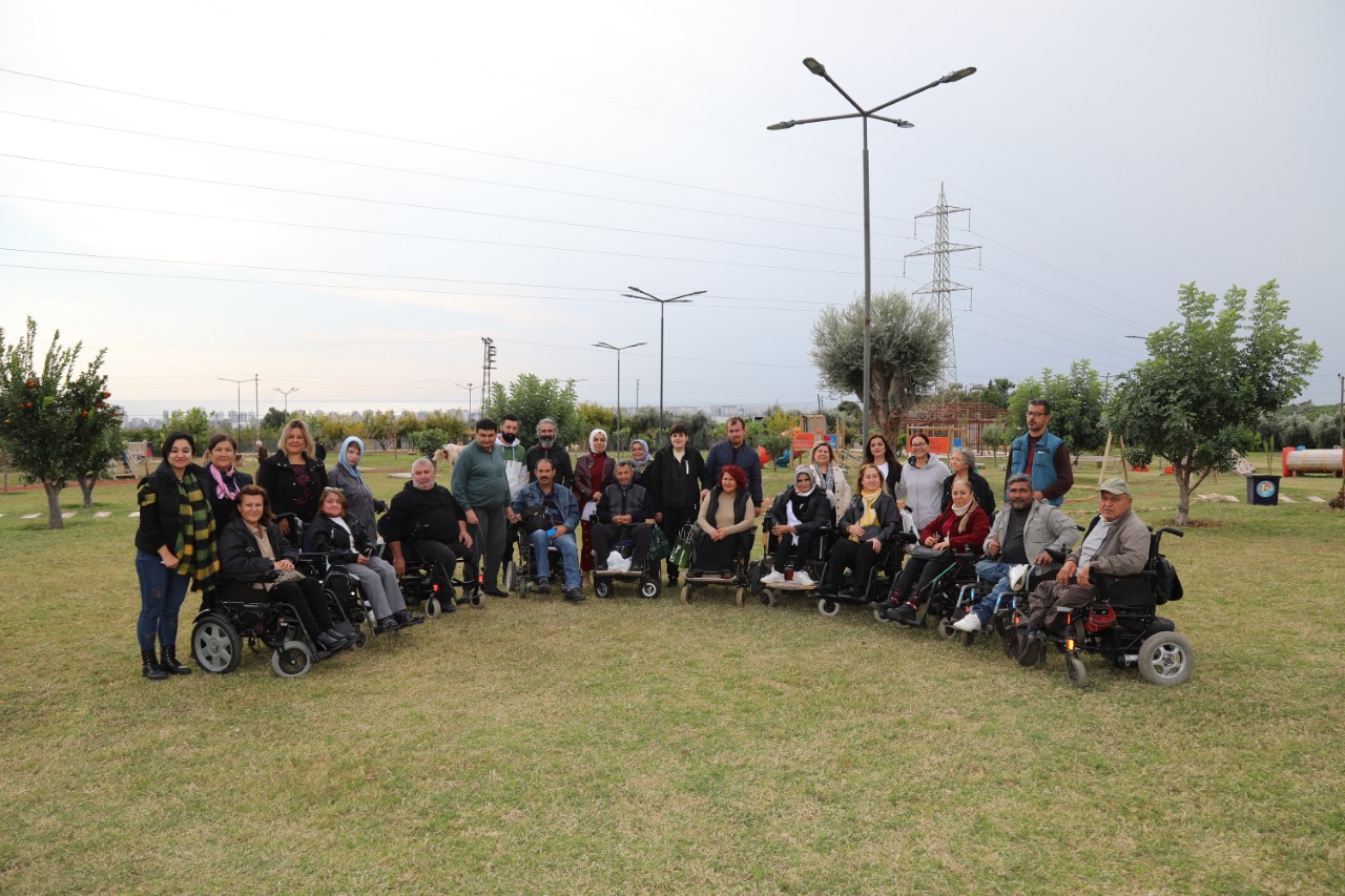 Dünya Engelliler Günü kapsamında Mezitli Belediye Başkanı Neşet Tarhan’ın daveti