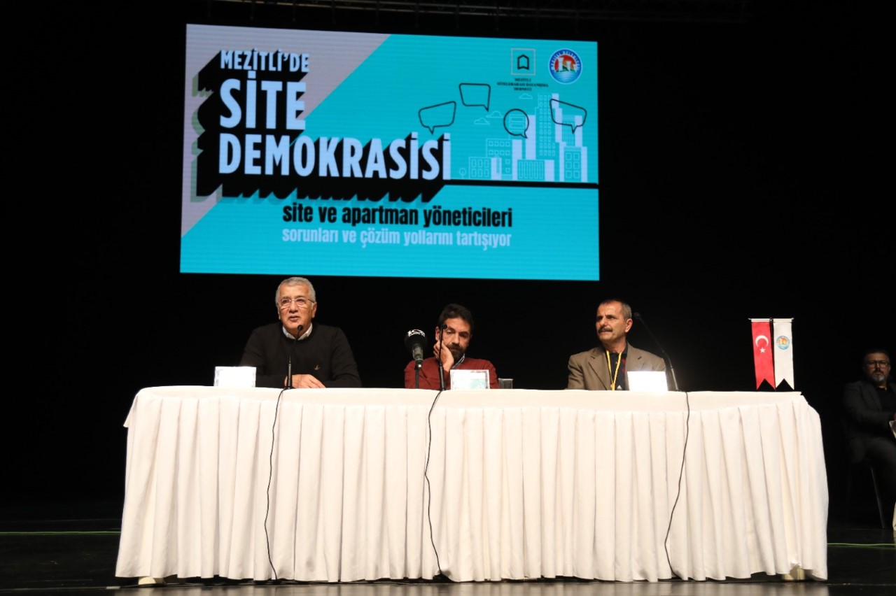 Mezitli Belediyesinin öncülüğünde örgütlenen Mezitli Site ve Apartman Yöneticileri Derneği