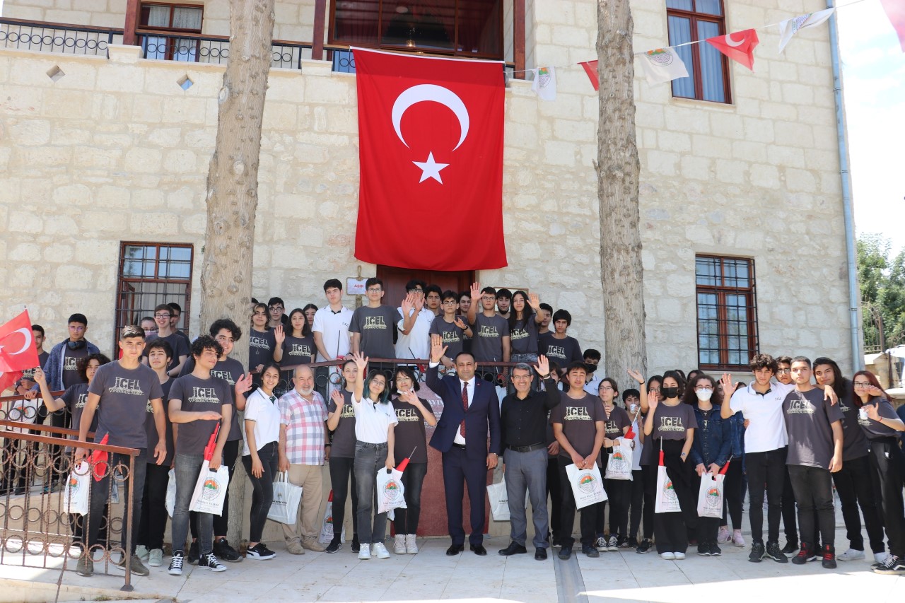 Toroslar Belediye Başkanı Atsız Afşın Yılmaz’ın, kent tarihini gün yüzüne