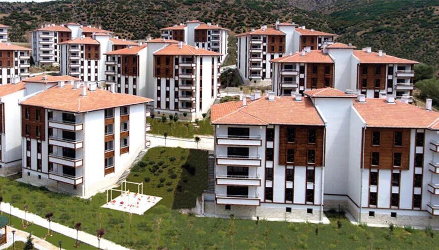 AK Parti Mersin Milletvekili Ali Cumhur Taşkın, “İlk Evim, İlk İş Yerim” Projesinin, Bu Zamana Kadar Bir Milyonun Üzerinde Konutu Yapıp Hak Sahiplerine Teslim Eden TOKİ’nin, Başarılarını Taçlandırdığı Bir Proje Olduğunu Söyledi Taşkın, Meclis’te düzenlediği basın toplantısında, Fırat Kalkanı Harekat Bölgesi’nde şehit olan Tankçı