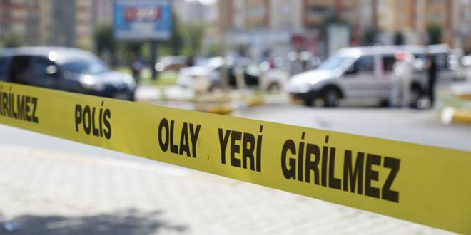 Mersin’in Tarsus İlçesinde Refüje Çarpan Motosikletin Sürücüsü Hayatını Kaybetti. Mikail Cantekin’in (27) kullandığı motosiklet, Yenice Mahallesi D-400 kara yolunda