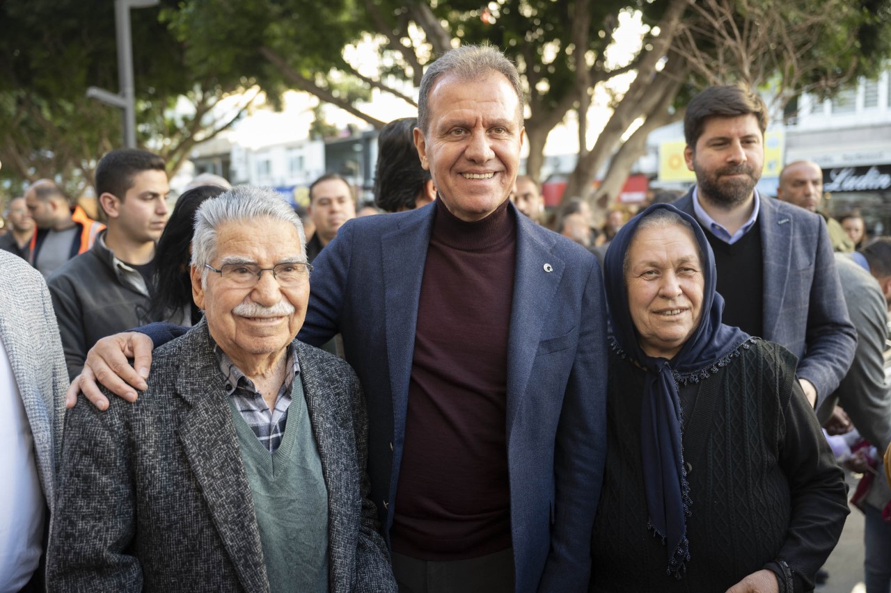 Her fırsatta vatandaşlarla iç içe olmaktan dolayı duyduğu memnuniyeti dile