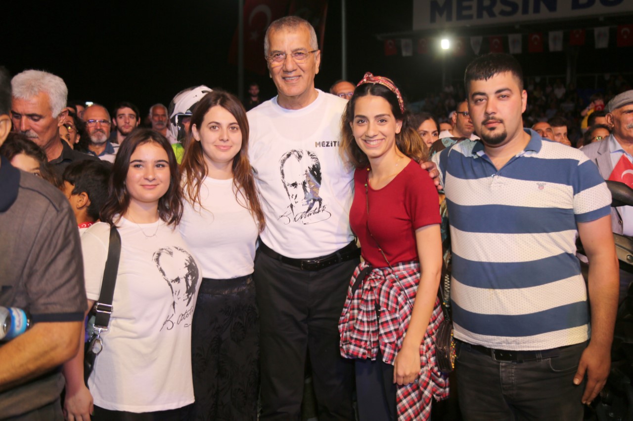 Tarım, kültür ve sanat alanında yaptıkları projelerle dikkat çeken Mezitli