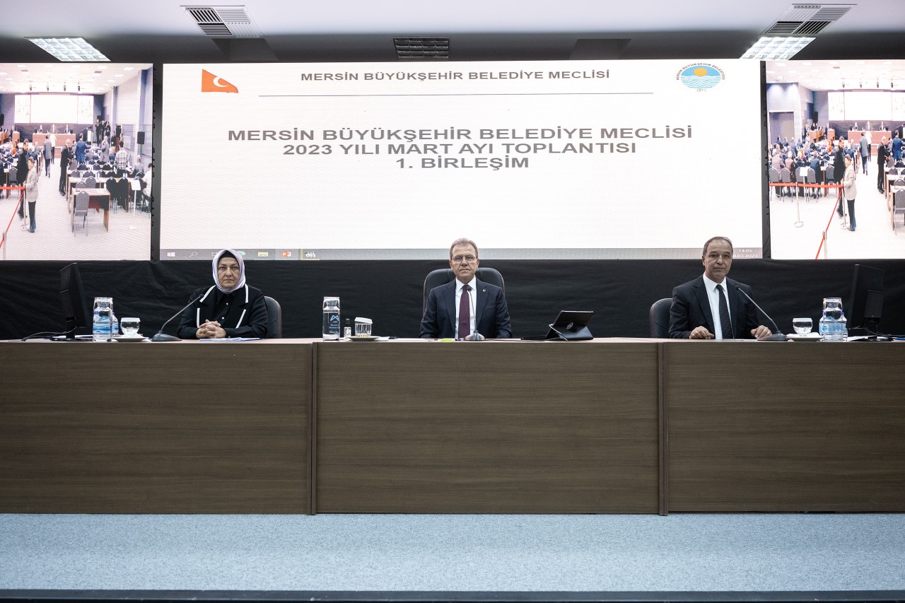 Başkan Seçer, deprem sonrasında yoğun göç alan Mersin’in yaşadığı sorunlara