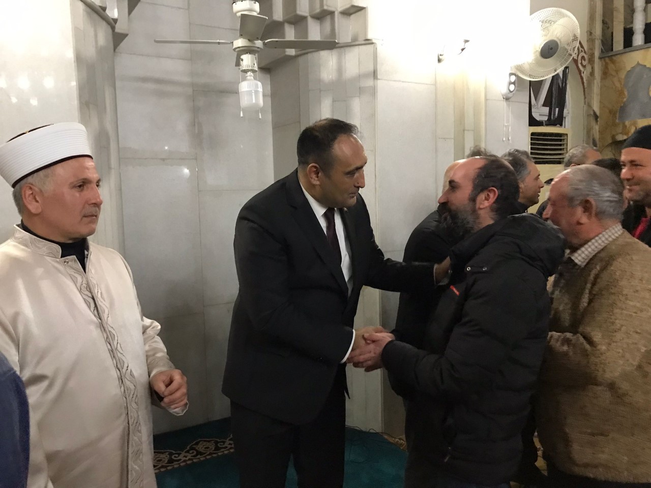 Toroslar Belediye Başkanı Atsız Afşın Yılmaz, Berat Kandili dolayısıyla bir