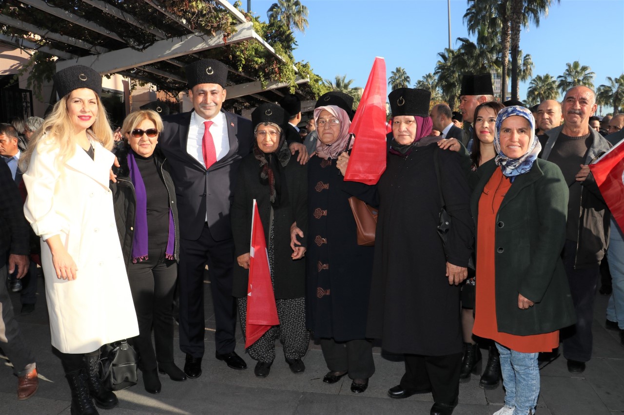 Toroslar Belediye Başkanı Atsız Afşın Yılmaz, 8 Mart Dünya Kadınlar