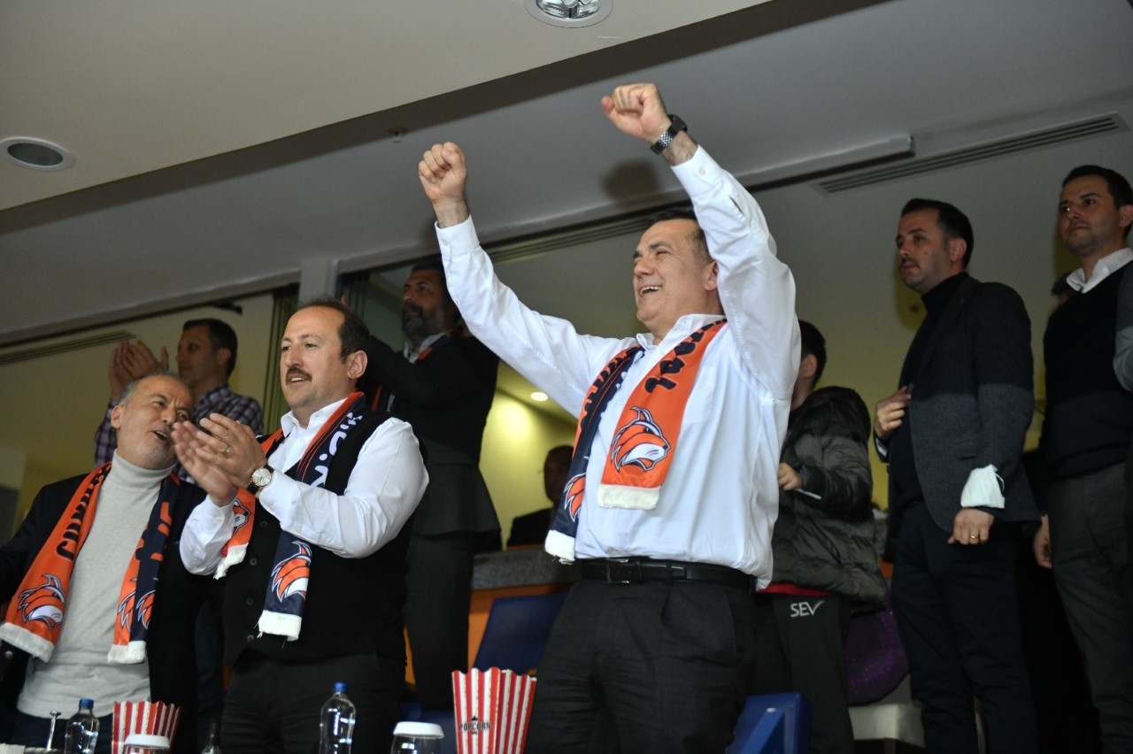 Çukurova Basketbol Kulübü(ÇBK) Mersin Yenişehir Belediyesi, Euroleague Women çeyrek finalinin