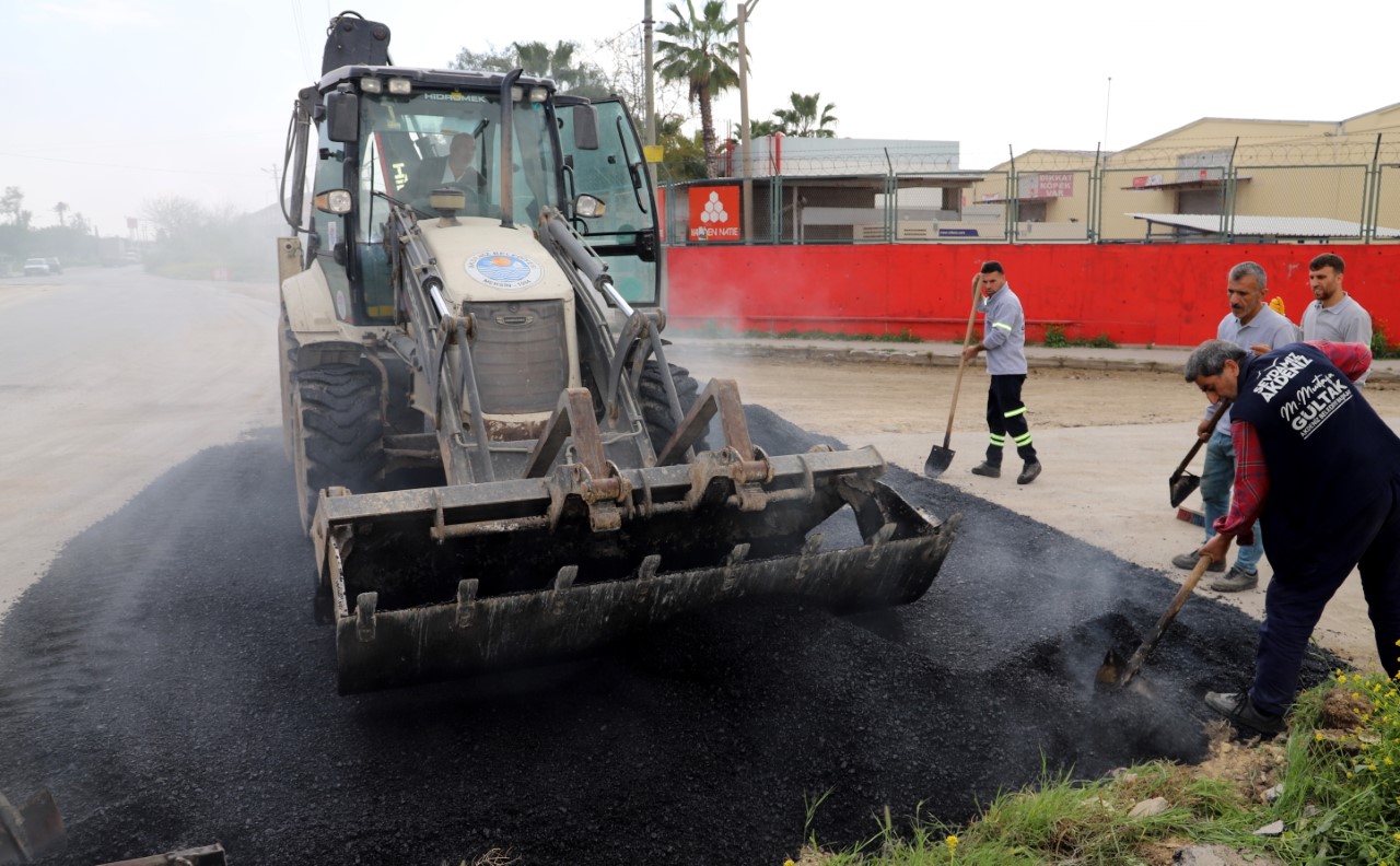 Asfaltlama çalışmaları ile vatandaşlar ve sürücülerin yaşadığı sıkıntılar da ortadan