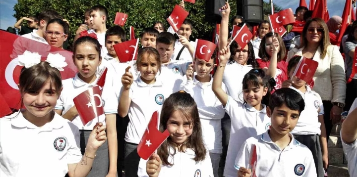 Ülkemizin dört bir yanında çeşitli etkinliklerle kutlanan, 23 Nisan Ulusal