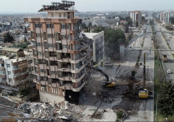 6 Şubat depremlerini inceleyen Güney Kaliforniya Üniversitesi’nden araştırmacılar, sarsıntılara neden