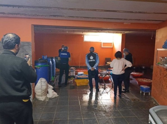 Mersin’in Yenişehir ilçesinde restoran ve lokantalarda satılmak üzere sağlıksız ortamlarda