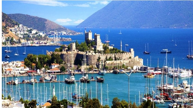 Rusya’nın Kommersant gazetesi, Rusya vatandaşlarının Türkiye’de tatil yapmasının maliyetini ele