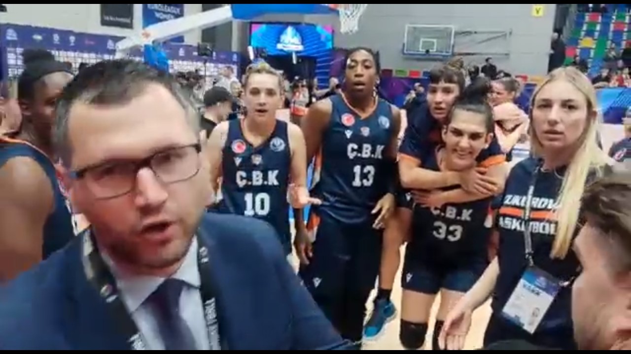 Prag’da Türk bayrağına karşı çirkin tavır ÇBK Mersin Yenişehir Belediyesi