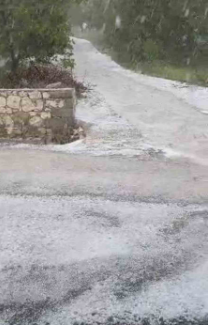 Mersin’in Mut ilçesinde dün öğleden sonra kuvvetli sağanak ve dolu