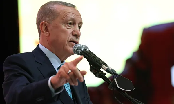 Bilimsel, kültürel, sanatsal programlar ile sergiler düzenlemek ve Cumhurbaşkanı Erdoğan’a