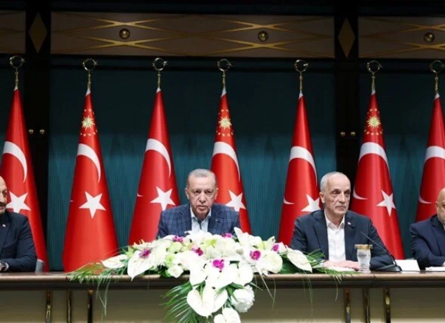 Kamu işçisinin mali ve sosyal haklarının belirleneceği Kamu Toplu İş