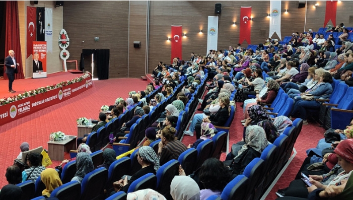 Toroslar Belediyesi, bu hafta sonu kutlanacak olan Anneler Günü öncesi