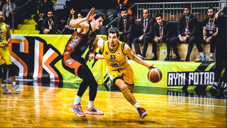 Türkiye Basketbol Ligi’nde şampiyonluk mücadelesi veren Mersin Büyükşehir Belediyesi Spor