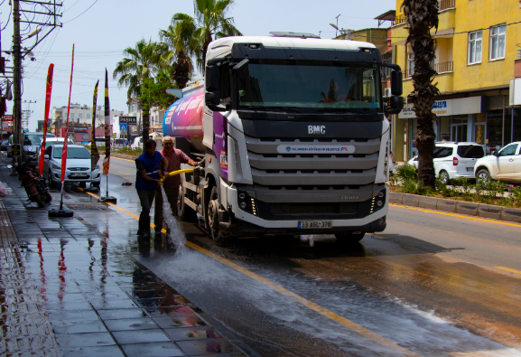 Mersin Büyükşehir Belediyesi tarafından, önceki gece saatlerinde Mersin’i etkisi altına