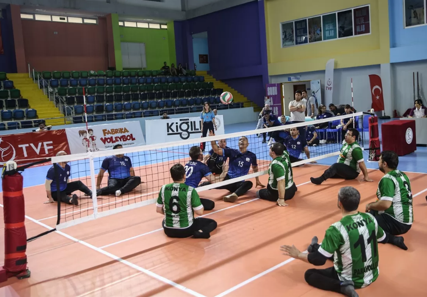 Türkiye Bedensel Engelliler Spor Federasyonu tarafından düzenlenen Oturarak Voleybol Süper