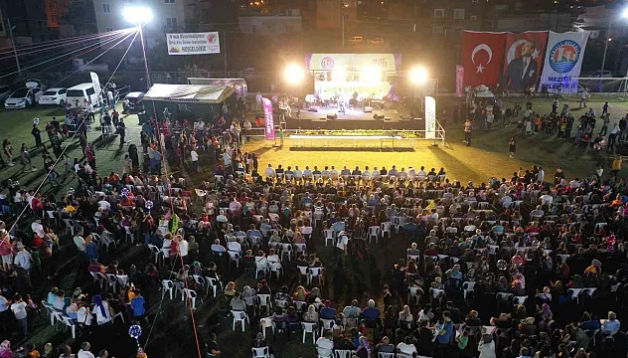 Mezitli Belediyesi’nin bu yıl 4’üncü kez düzenlediği ‘Örtü Altı Üzüm