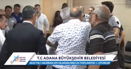 Adana Büyükşehir Belediye Meclisi’nin bugünkü oturumunda çok sert tartışma çıktı.