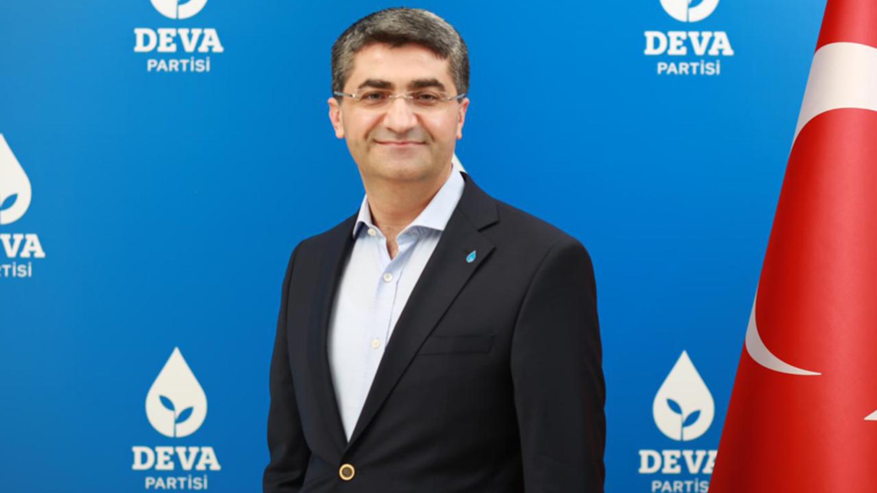 Demokrasi ve Atılım Partisi (DEVA) Mersin Milletvekili Mehmet Emin Ekmen,