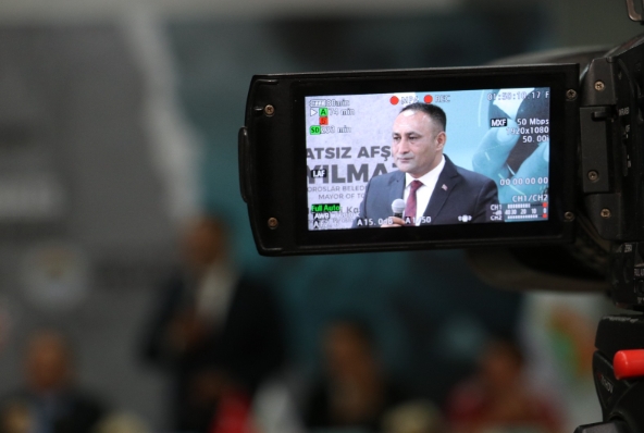 Toroslar Belediye Başkanı Atsız Afşın Yılmaz, Türk basınında sansürün kaldırılışının