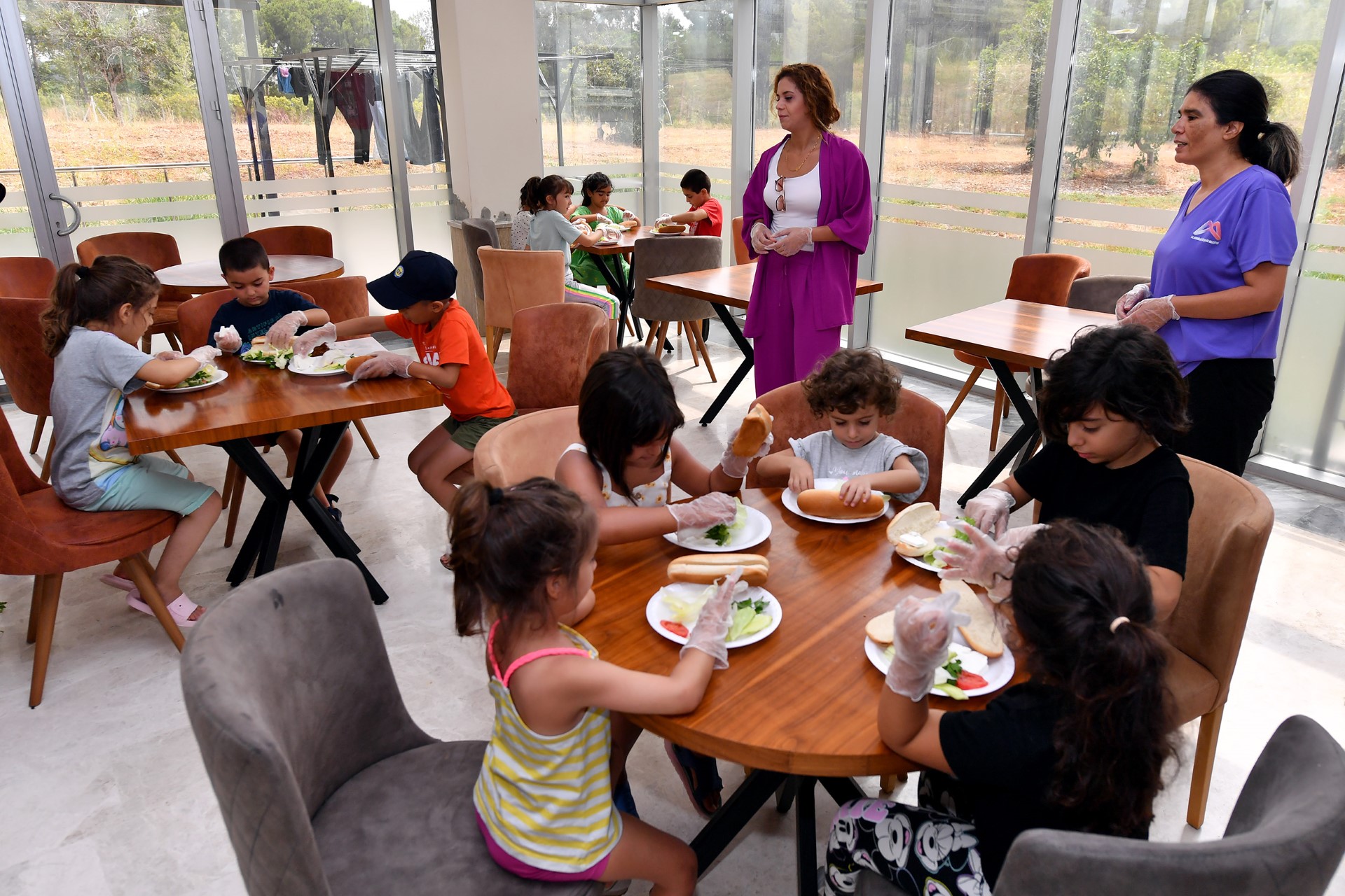 KÜÇÜK AŞÇILAR BÜYÜKŞEHİR’İN ATÖLYE ÇALIŞMASI İLE LEZZETLİ TARİFLER ORTAYA ÇIKARDI