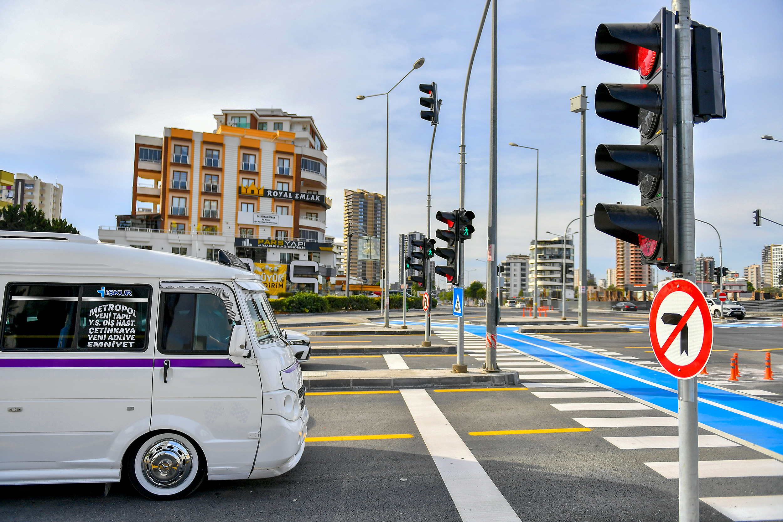 Mersin Büyükşehir Belediyesi, kentte hayata geçirdiği teknolojik altyapılı ve akılcı