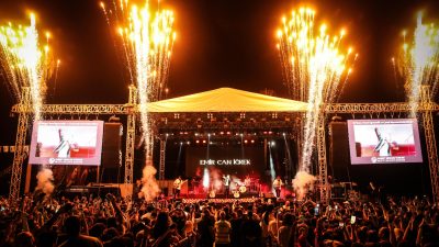 Mezitli’de Emir Can İğrek’le 23 Nisan Coşkusu! Başkan Tuncer: “Bizlere