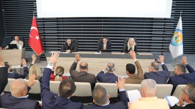 Mezitli Belediye Başkanı Ahmet Serkan Tuncer, göreve başlamasının ardından ilk