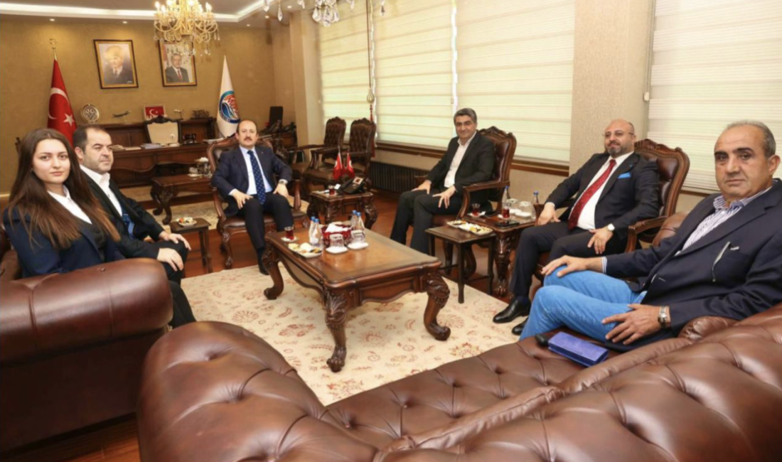 Mersin Milletvekili Mehmet Emin Ekmen, DEVA Partisi İl Başkanı Taner