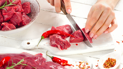 Kurban Bayramında kurban kesimlerinde 16 bin kişi yaralandı. Sağlık Bakanı Dr.