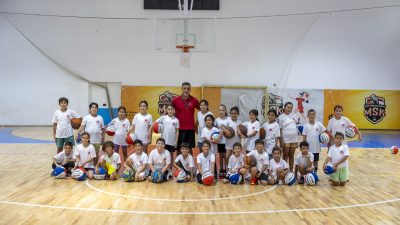 Mersin Büyükşehir Belediyesi’nin yıl boyu devam eden ücretsiz basketbol kursları