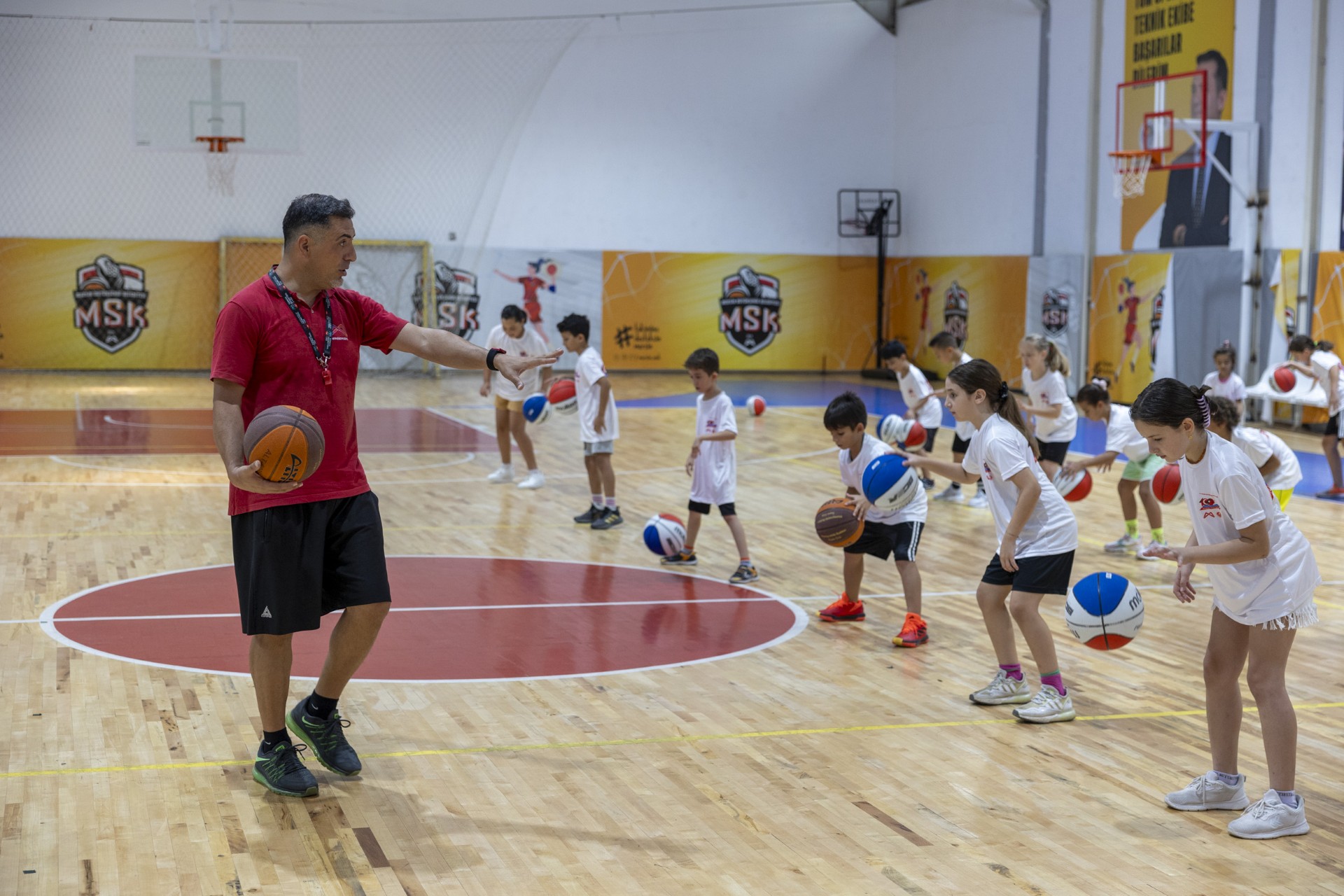 BUYUKSEHIRIN BASKETBOL KURSU YAZ DONEMINDE DE YOGUN ILGI GORUYOR 8