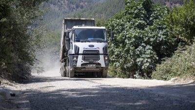 Mersinlilere kesintisiz, kaliteli ve konforlu bir ulaşım imkanı sunan Mersin