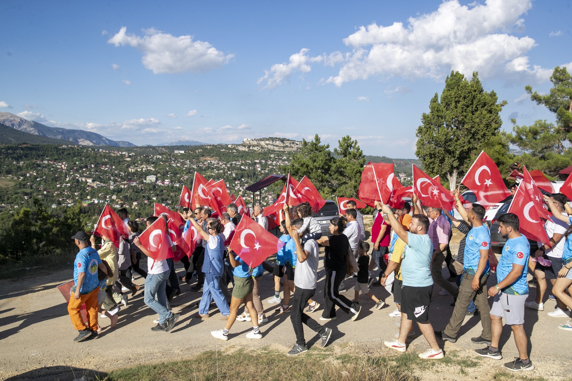 ÇAMLIYAYLA’DA FESTİVAL HEYECANI YAŞANDI.