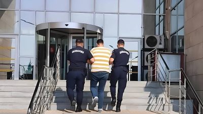 Mersin İl Jandarma Komutanlığı ekipleri uzun zamandır aranan ve haklarında