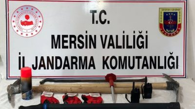 Mersin İl Jandarma Komutanlığı ekipleri kaçak kazı yapan (3) şüpheliyi