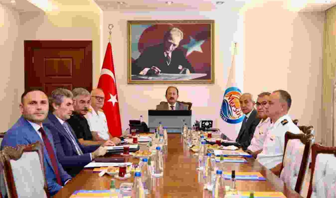   Mersin Valisi Ali Hamza Pehlivan, çeşitli suçlardan aranan